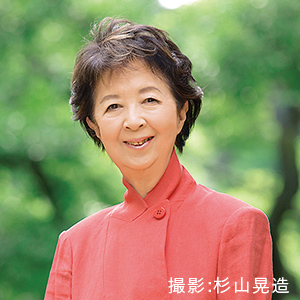 下重暁子